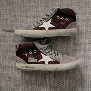 Glitter Golden Goose